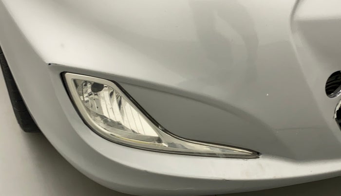 2014 Hyundai Verna FLUIDIC 1.4 VTVT, Petrol, Manual, 1,11,033 km, Right fog light - Not working