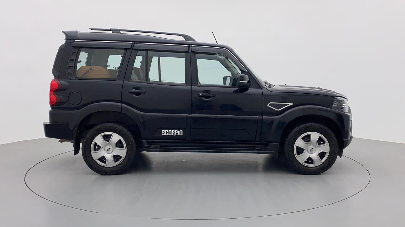 2020 Mahindra Scorpio S9, Diesel, Manual, 48,491 km, Right Side View