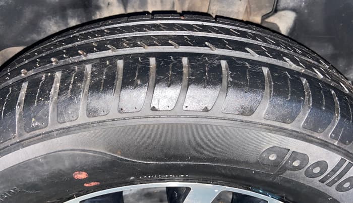 2023 Maruti Swift VXI, Petrol, Manual, 54,128 km, Left Rear Tyre Tread