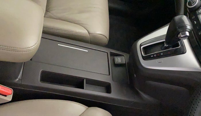 2015 Honda CRV 2.4L 2WD AT, Petrol, Automatic, 1,07,448 km, Gear Lever