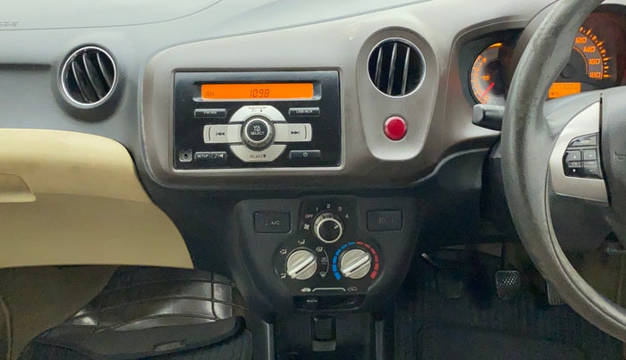 2012 Honda Brio V MT, Petrol, Manual, 77,700 km, Air Conditioner