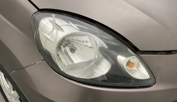 2012 Honda Brio V MT, Petrol, Manual, 77,700 km, Right headlight - Minor scratches