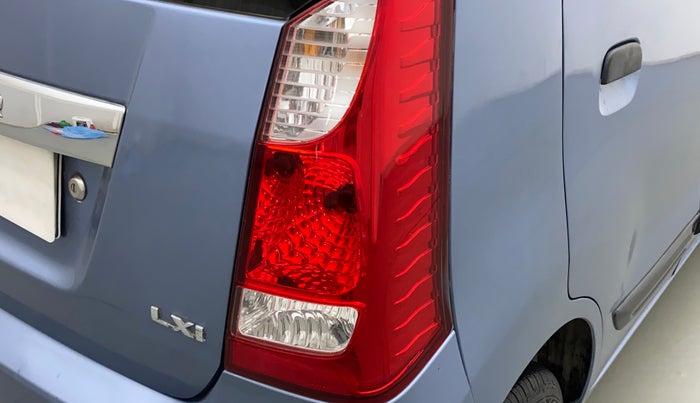 2010 Maruti Wagon R 1.0 LXI, Petrol, Manual, 28,164 km, Right tail light - Reverse gear light not functional