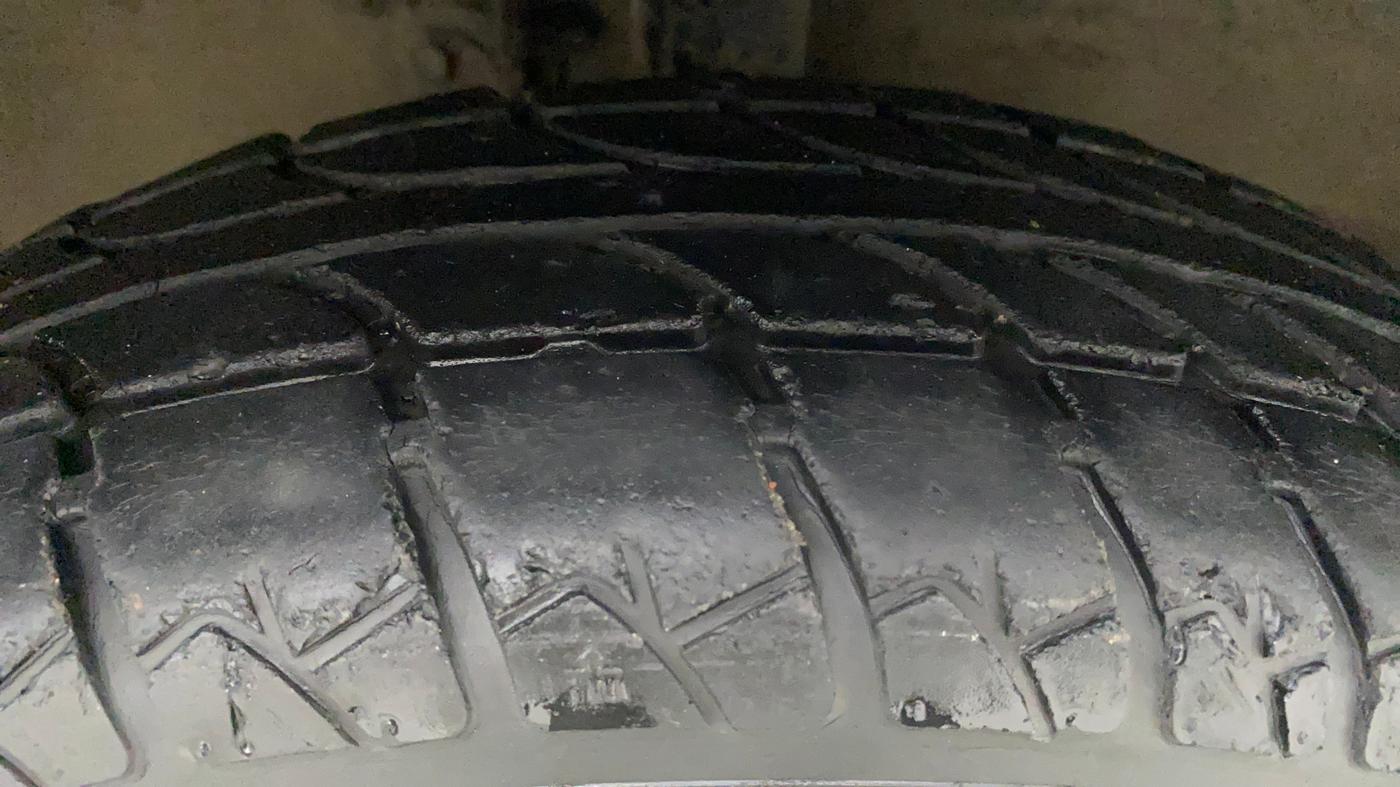 2010 Maruti Wagon R 1.0 LXI, Petrol, Manual, 28,164 km, Right Front Tyre Tread