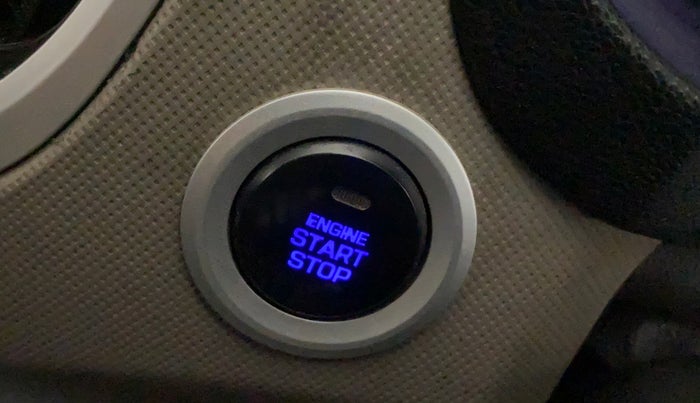 2017 Hyundai Creta SX PLUS 1.6 PETROL, Petrol, Manual, 70,673 km, Keyless Start/ Stop Button