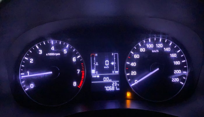 2017 Hyundai Creta SX PLUS 1.6 PETROL, Petrol, Manual, 70,673 km, Odometer Image