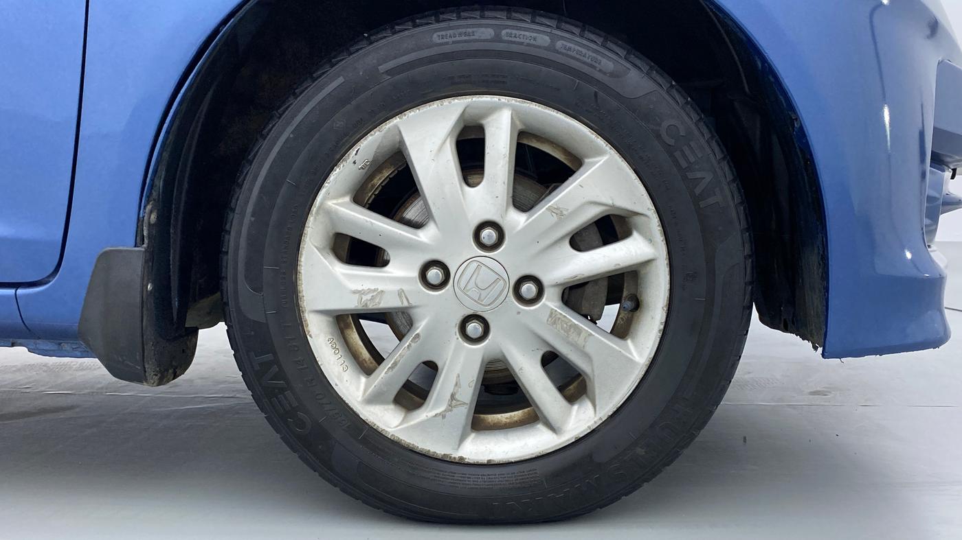 2014 Honda Amaze 1.5 VXMT I DTEC, Diesel, Manual, 76,440 km, Right Front Wheel