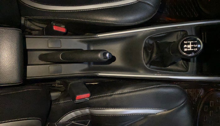 2017 Maruti Baleno ZETA PETROL 1.2, Petrol, Manual, 71,269 km, Gear Lever
