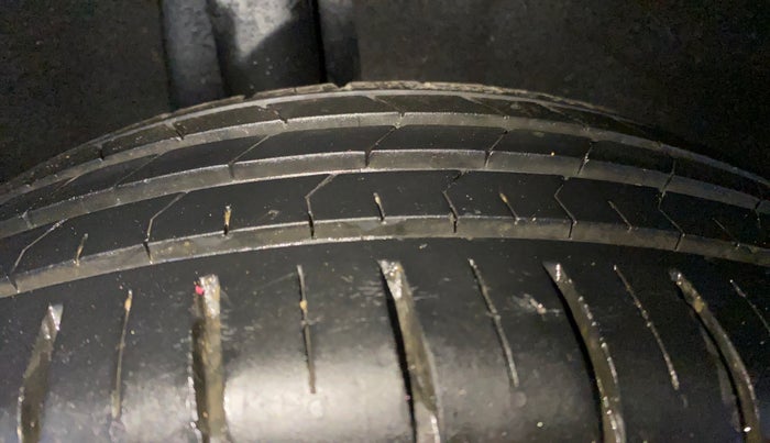 2017 Maruti Baleno ZETA PETROL 1.2, Petrol, Manual, 71,269 km, Right Rear Tyre Tread