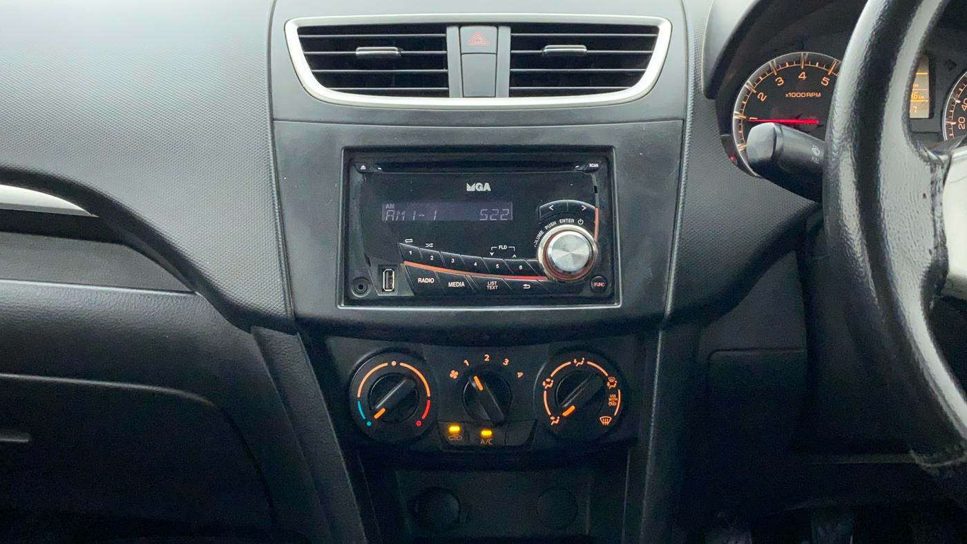 2014 Maruti Swift VXI D, Petrol, Manual, 83,133 km, Air Conditioner
