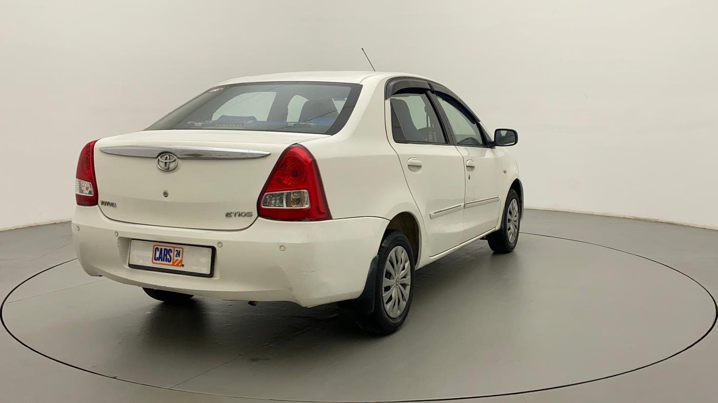 2011 Toyota Etios G, Petrol, Manual, 75,766 km, Right Back Diagonal