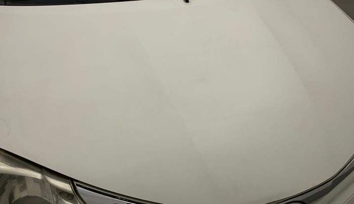 2011 Toyota Etios G, Petrol, Manual, 75,766 km, Bonnet (hood) - Minor scratches
