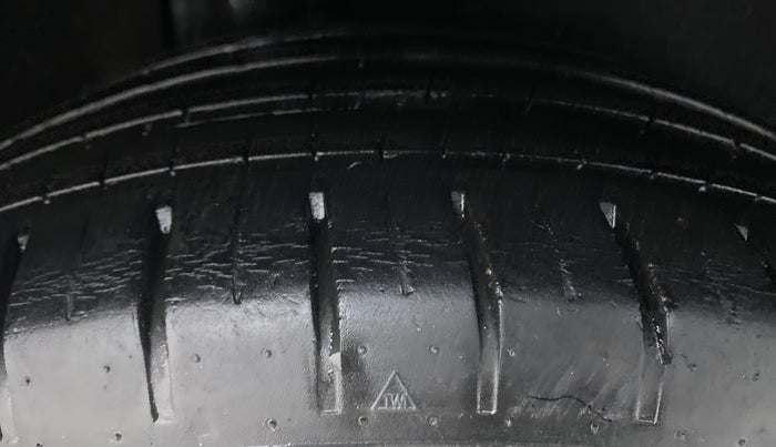 2016 Maruti Baleno ZETA CVT PETROL 1.2, Petrol, Automatic, 31,273 km, Right Rear Tyre Tread