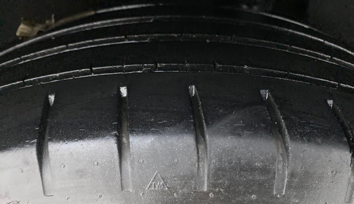 2016 Maruti Baleno ZETA CVT PETROL 1.2, Petrol, Automatic, 31,273 km, Left Rear Tyre Tread