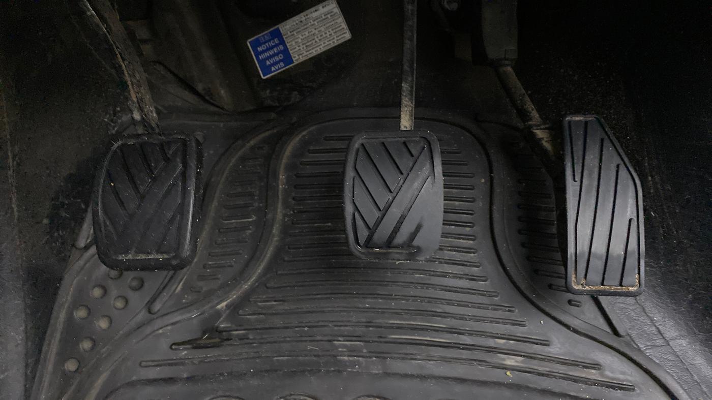 2018 Maruti Swift VDI, Diesel, Manual, 86,616 km, Pedals