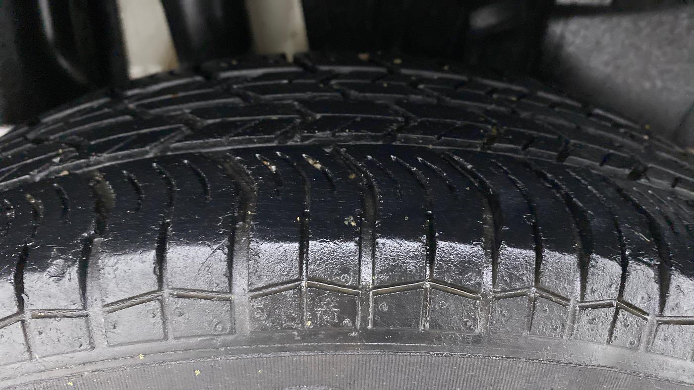 2018 Maruti Swift VDI, Diesel, Manual, 86,616 km, Right Rear Tyre Tread