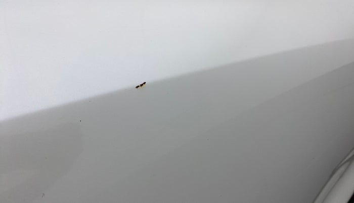 2018 Maruti Swift VDI, Diesel, Manual, 86,616 km, Right rear door - Slightly rusted