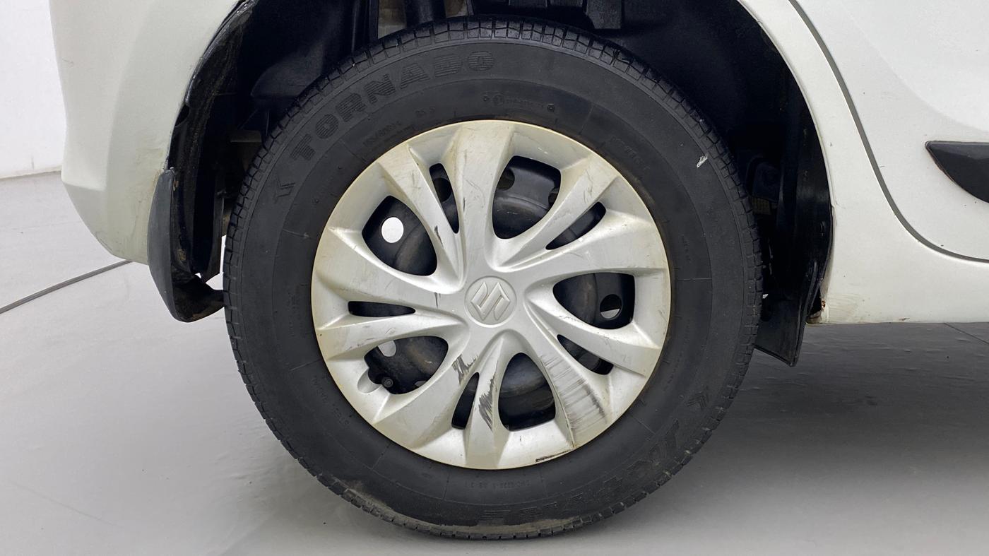 2018 Maruti Swift VDI, Diesel, Manual, 86,616 km, Right Rear Wheel