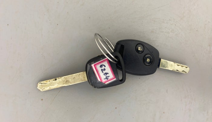 2013 Honda Amaze 1.2L I-VTEC S, Petrol, Manual, 57,131 km, Key Close Up