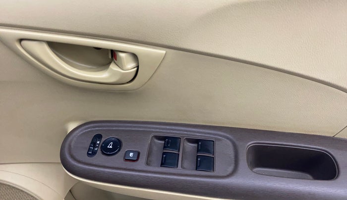 2013 Honda Amaze 1.2L I-VTEC S, Petrol, Manual, 57,131 km, Driver Side Door Panels Control