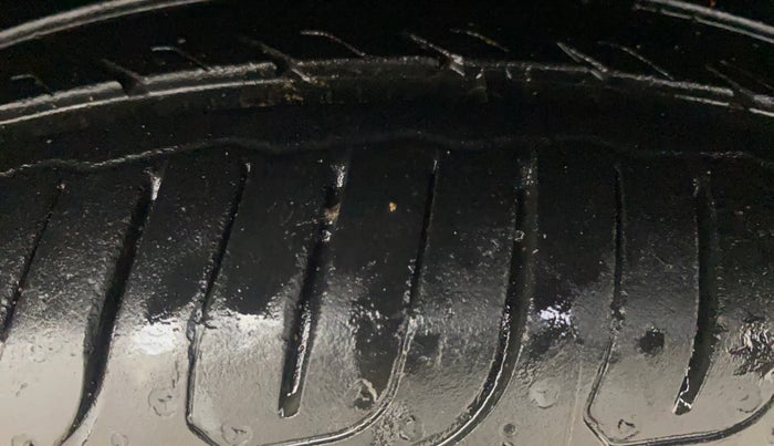 2013 Honda Amaze 1.2L I-VTEC S, Petrol, Manual, 57,131 km, Right Front Tyre Tread