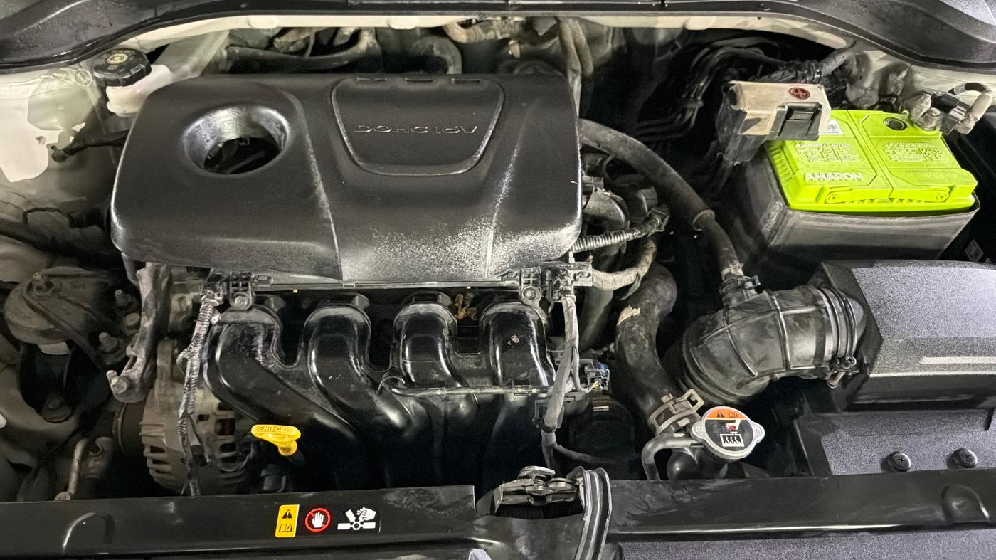 2017 Hyundai Verna 1.6 VTVT SX, Petrol, Manual, 77,875 km, Engine View