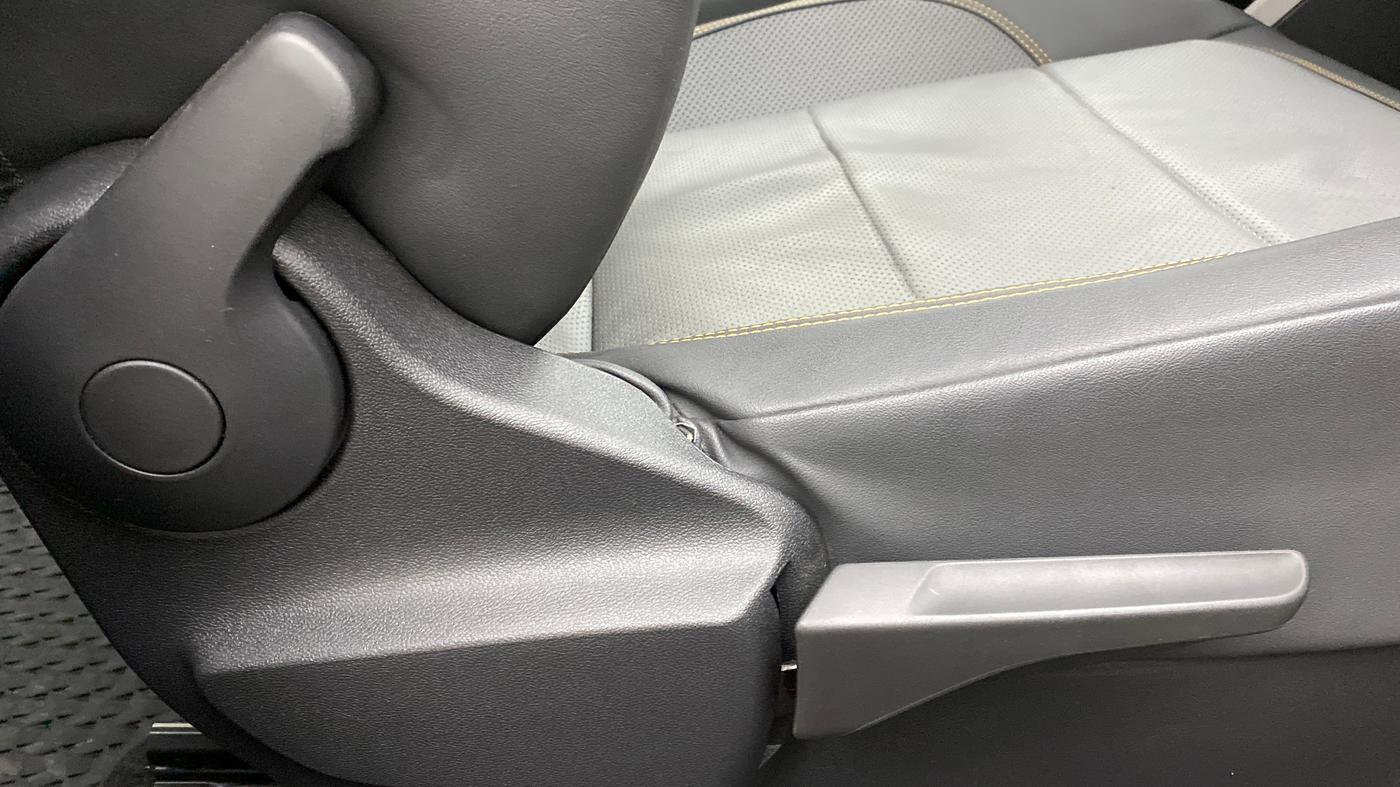 2021 Skoda KUSHAQ STYLE 1.0TSI MT, Petrol, Manual, 7,886 km, Driver Side Adjustment Panel