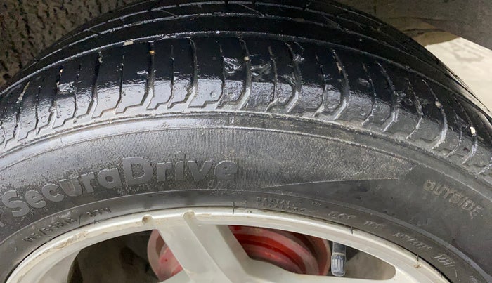 2019 Honda Amaze 1.2L I-VTEC S, CNG, Manual, 87,109 km, Left Rear Tyre Tread