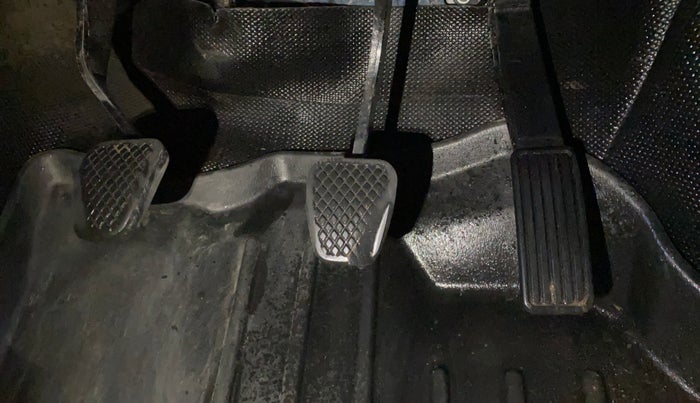 2019 Honda Amaze 1.2L I-VTEC S, CNG, Manual, 87,109 km, Pedals