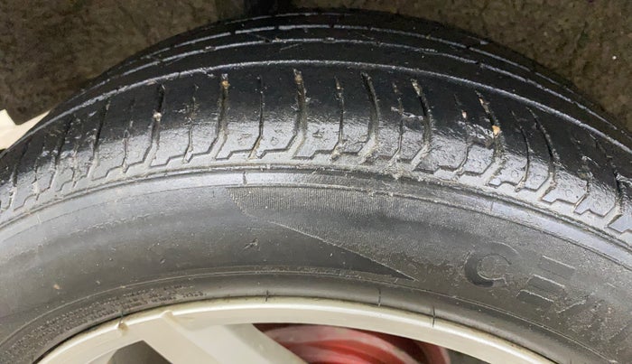 2019 Honda Amaze 1.2L I-VTEC S, CNG, Manual, 87,109 km, Right Rear Tyre Tread