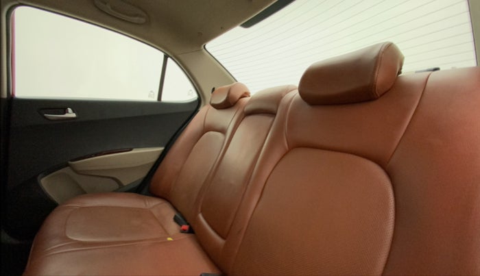 2014 Hyundai Xcent SX 1.2 (O), CNG, Manual, 80,125 km, Right Side Rear Door Cabin