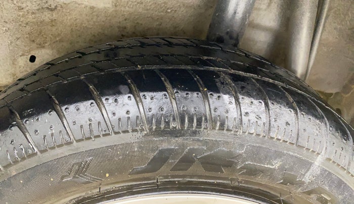 2016 Maruti Celerio VXI, Petrol, Manual, 49,298 km, Left Rear Tyre Tread