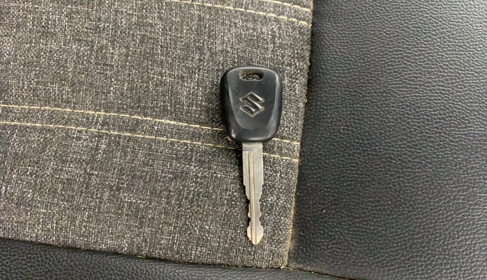 2016 Maruti Celerio VXI, Petrol, Manual, 49,298 km, Key Close Up