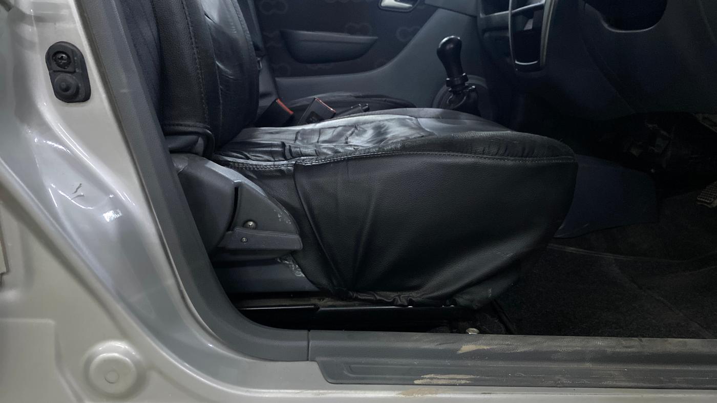2014 Maruti Alto 800 LXI, Petrol, Manual, 70,173 km, Driver Side Adjustment Panel