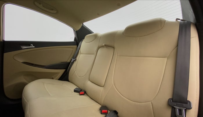 2017 Hyundai Verna FLUIDIC 1.6 VTVT SX AT, Petrol, Automatic, 51,063 km, Right Side Rear Door Cabin