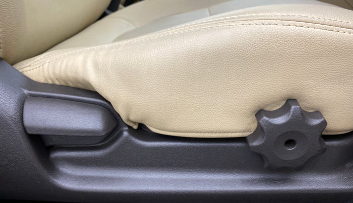2017 Hyundai Verna FLUIDIC 1.6 VTVT SX AT, Petrol, Automatic, 51,063 km, Driver Side Adjustment Panel