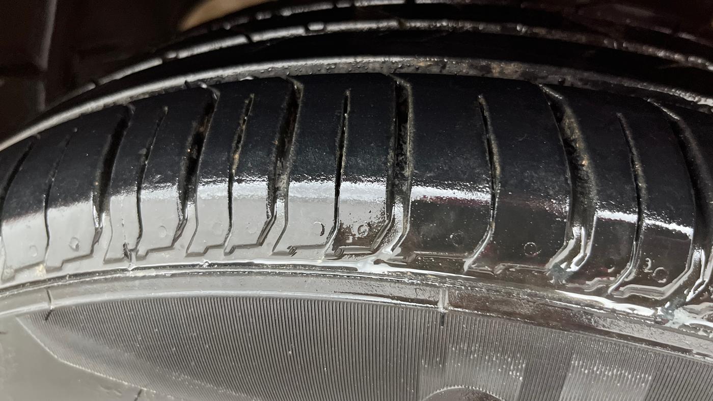 2015 Ford Ecosport TITANIUM 1.5L PETROL AT, Petrol, Automatic, 47,801 km, Right Front Tyre Tread