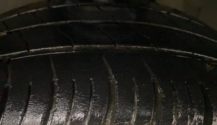 2020 Tata ALTROZ XT PETROL, Petrol, Manual, 53,590 km, Left Front Tyre Tread