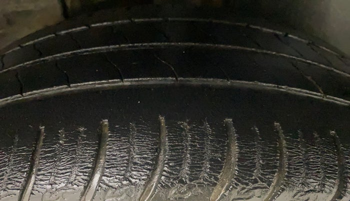 2020 Tata ALTROZ XT PETROL, Petrol, Manual, 53,590 km, Left Rear Tyre Tread