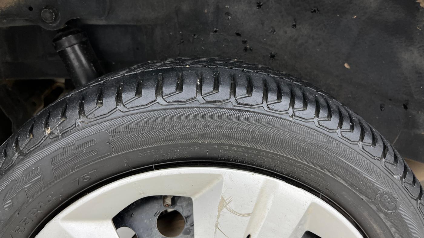 2018 Maruti Wagon R 1.0 VXI AMT, Petrol, Automatic, 33,058 km, Right Rear Tyre Tread