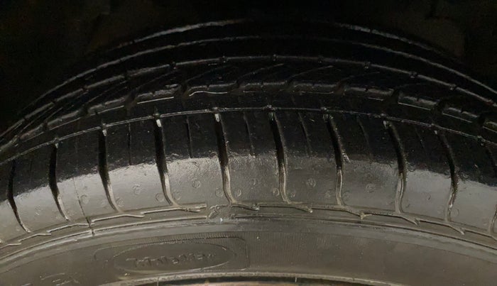 2019 Tata NEXON XM PETROL, Petrol, Manual, 18,449 km, Right Front Tyre Tread