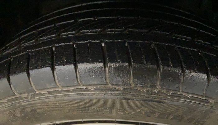 2019 Tata NEXON XM PETROL, Petrol, Manual, 18,449 km, Left Front Tyre Tread