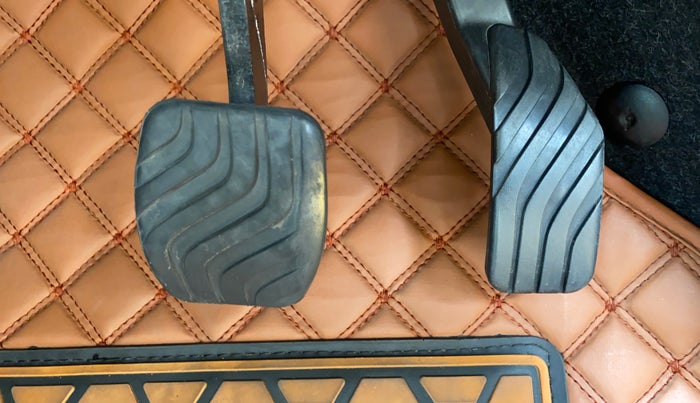 2024 Renault TRIBER RXZ AMT, Petrol, Automatic, 34,149 km, Pedals