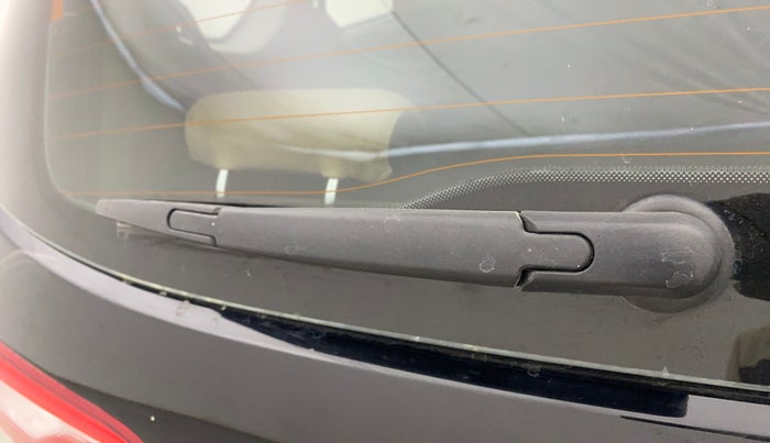 2024 Renault TRIBER RXZ AMT, Petrol, Automatic, 34,149 km, Rear Wiper