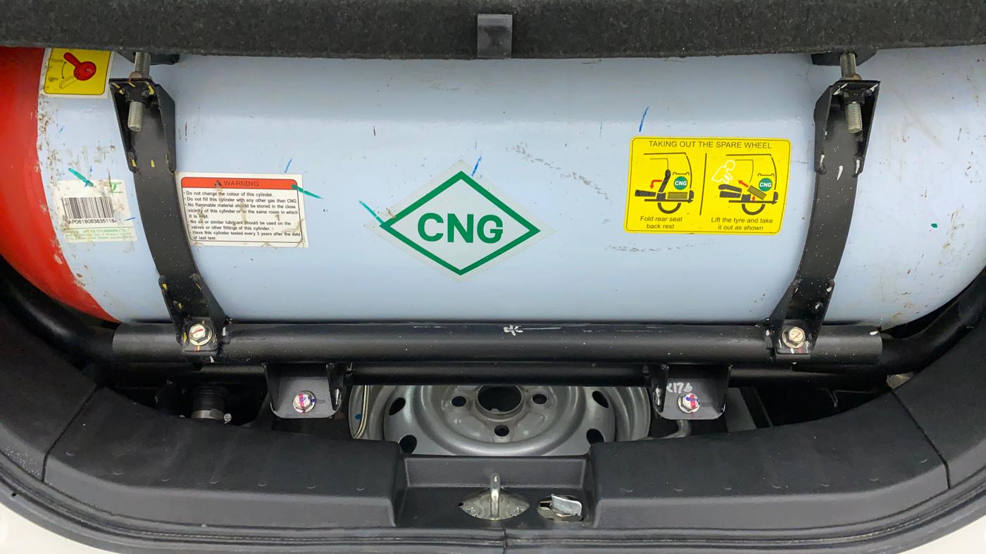 2018 Maruti Wagon R 1.0 LXI CNG, CNG, Manual, 56,733 km, Boot Inside