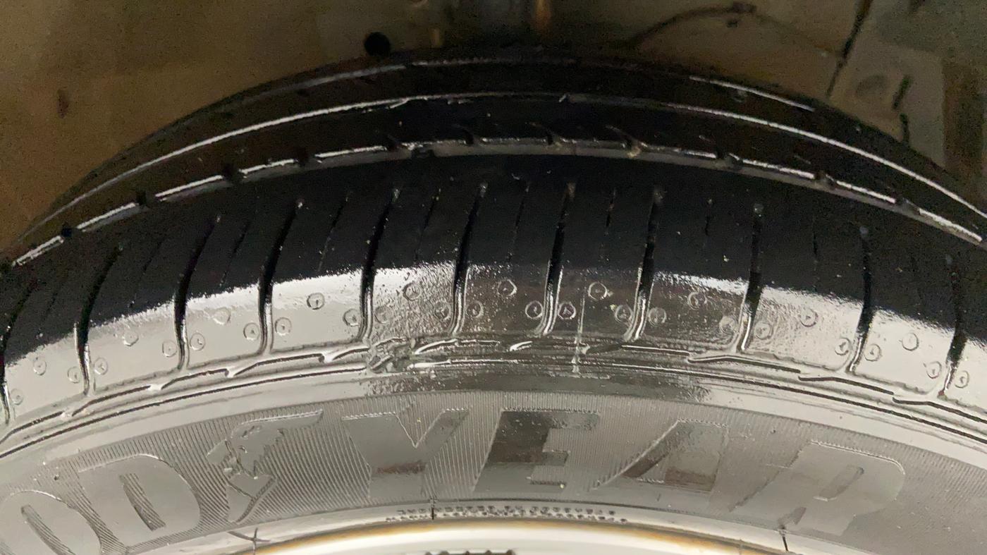 2020 Maruti Ciaz DELTA 1.5 SHVS VVT MT, Petrol, Manual, 21,487 km, Right Front Tyre Tread