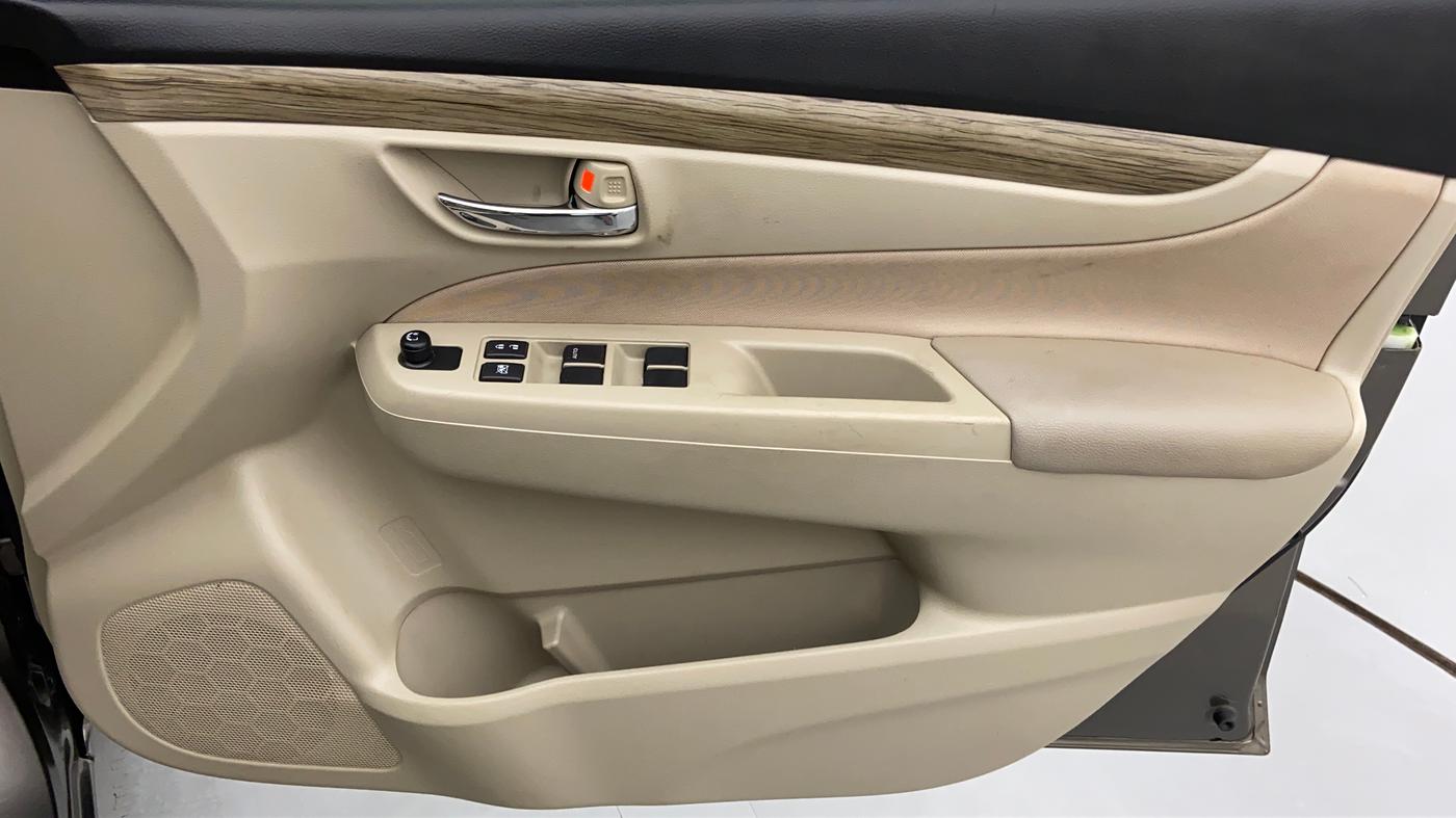 2020 Maruti Ciaz DELTA 1.5 SHVS VVT MT, Petrol, Manual, 21,487 km, Driver Side Door Panels Control