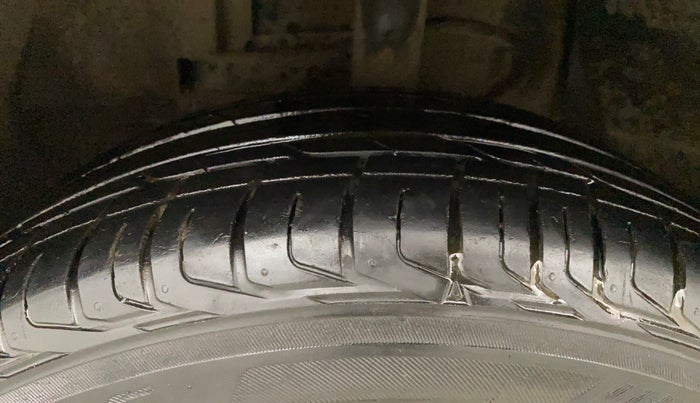 2023 Tata NEXON XMA PLUS SUNROOF PETROL, Petrol, Automatic, 20,224 km, Left Front Tyre Tread