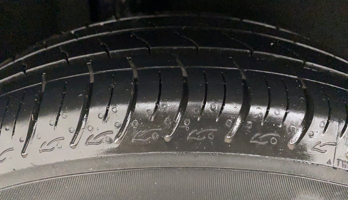 2020 Maruti Baleno SIGMA PETROL 1.2, Petrol, Manual, 5,664 km, Right Rear Tyre Tread