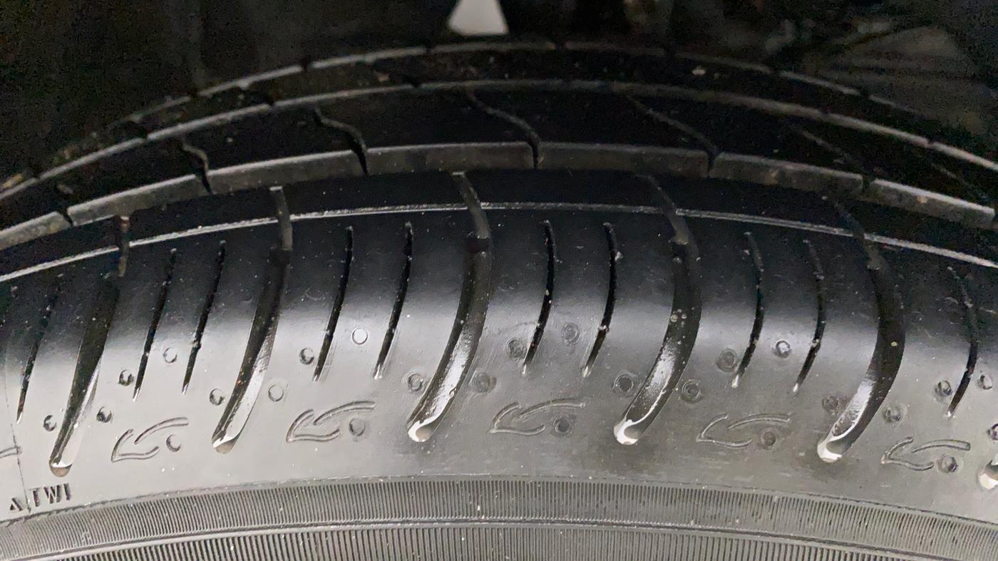 2020 Maruti Baleno SIGMA PETROL 1.2, Petrol, Manual, 5,664 km, Right Front Tyre Tread